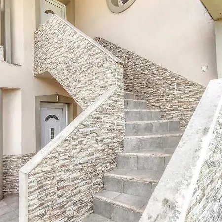 Vilă Meteora's Secret Garden House#1 *