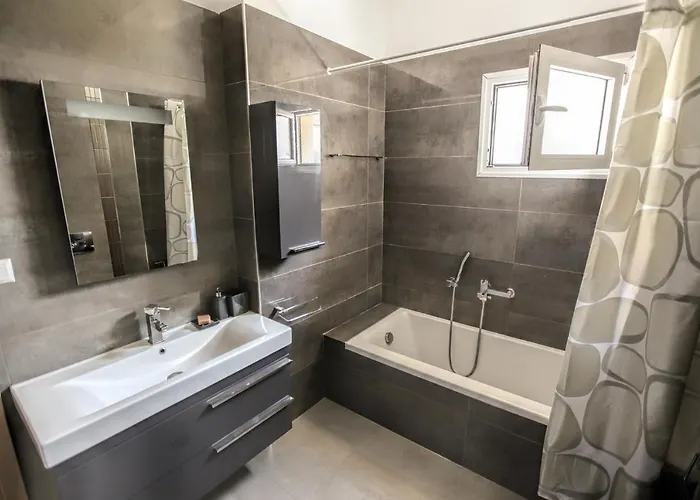 Meteora's Secret Garden House#1 Villa *