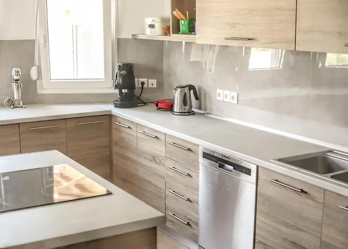 Meteora's Secret Garden House#1